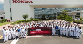 Pierre Gasly visit Honda de Mexico
